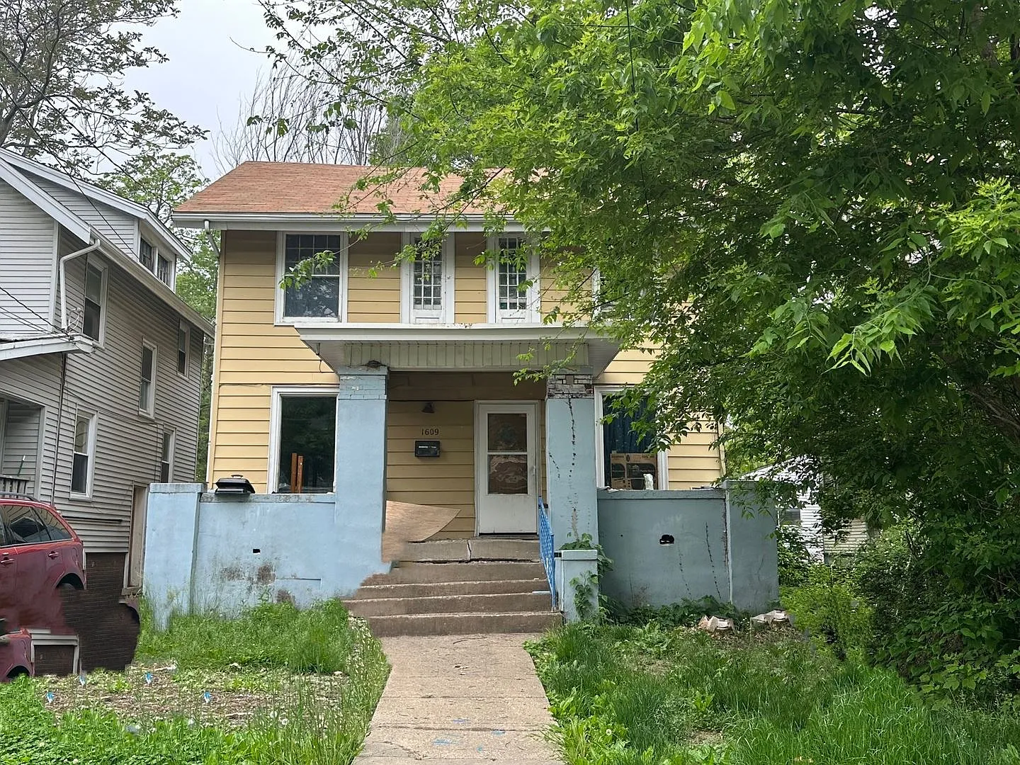 1609 N Bigelow St photo 1