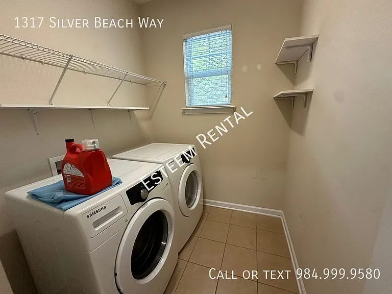 1317 Silver Beach Way — Photo 34
