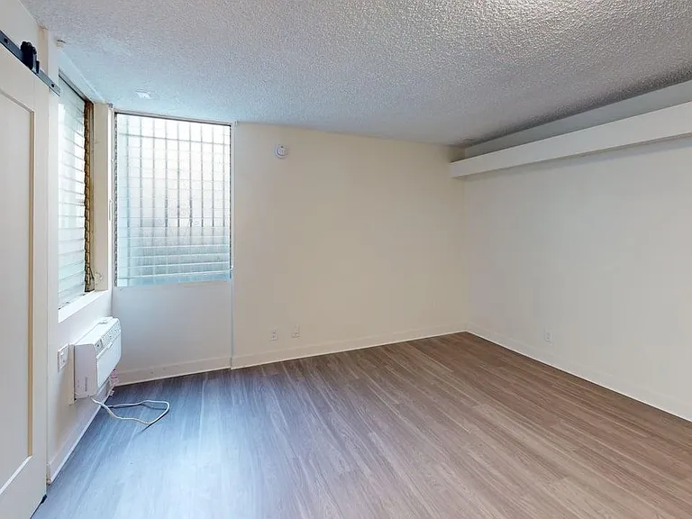 Chateau 1820 El Cerrito Place, LLC — Photo 3