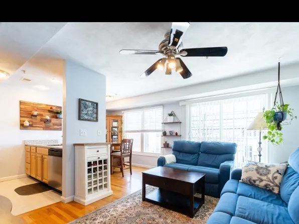 21 Adams St APT 202, Malden, MA 02148