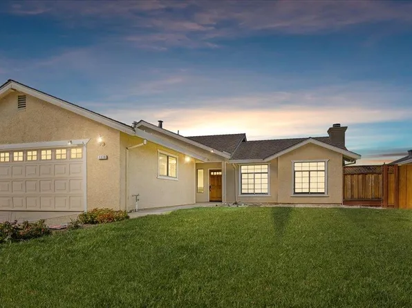 1370 El Cerro Dr, Hollister, CA 95023
