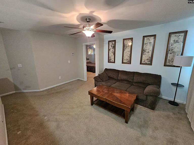 124 Harvest Glen Ln — Photo 10