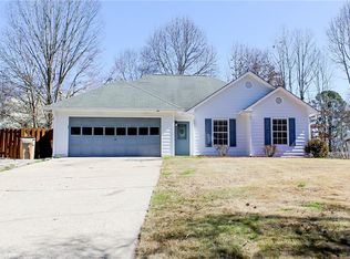 8945 Pine Tree Cir, Gainesville, GA 30506