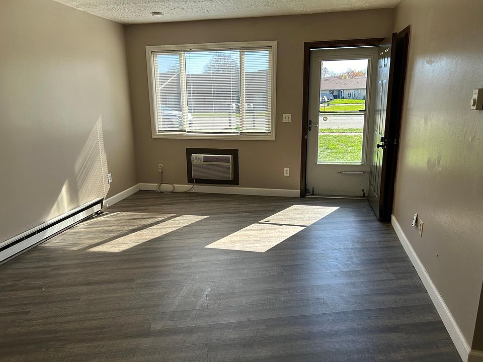 1st image of 1211 Redbluff Dr APT 2