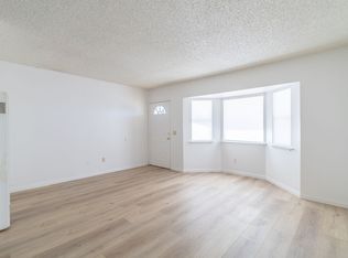 NavNis, Apple Valley, CA 92308