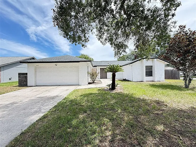 9923 Castleton St — Photo 10