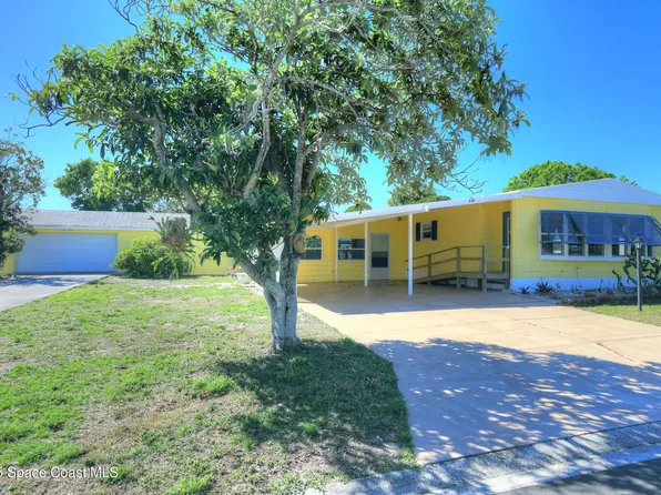 410 Egret Cir, Barefoot Bay, FL 32976