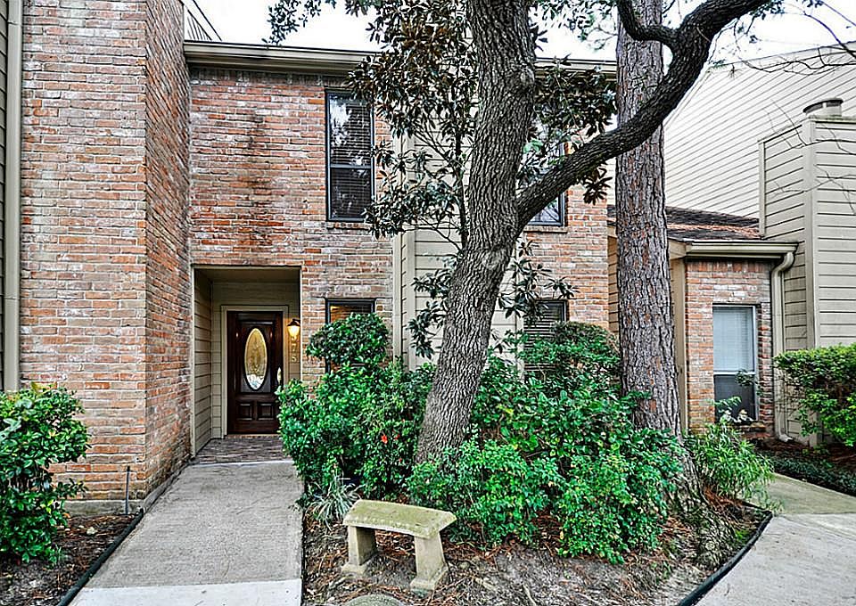 1st image of 975 Memorial Village Dr #52