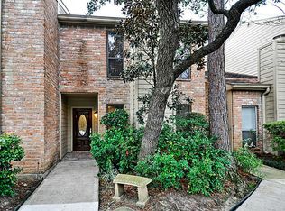 975 Memorial Village Dr #52, Houston, TX 77024
