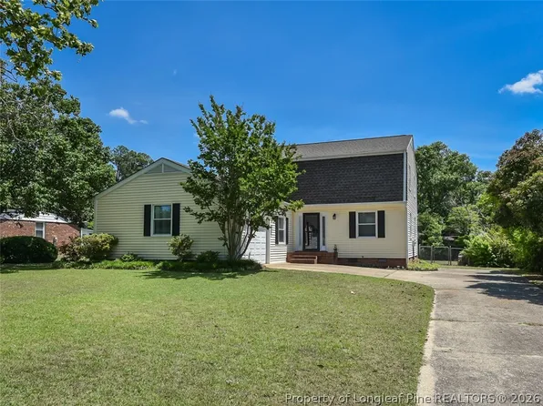 3551 Sturbridge Dr, Hope Mills, NC 28348