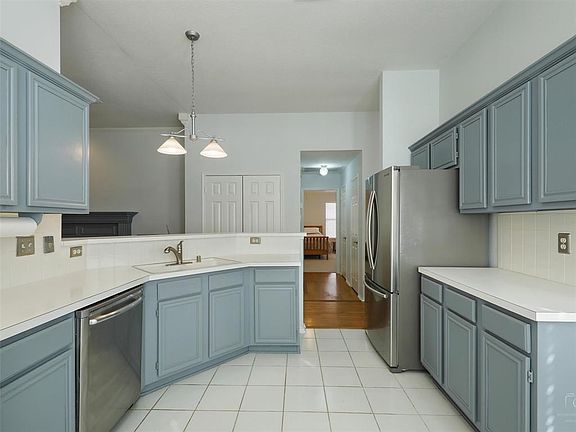 5th image of 4105 Munira Dr