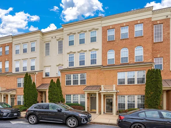 1816 Poolside Ln #A, Frederick, MD 21701