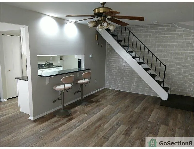 832 Windstream Way Unit C photo 1
