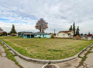 805 W 13th St, Silverdale, WA