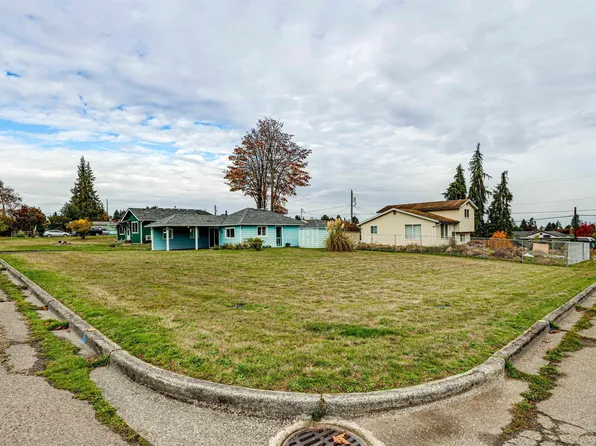 805 W 13th St, Silverdale, WA 98383