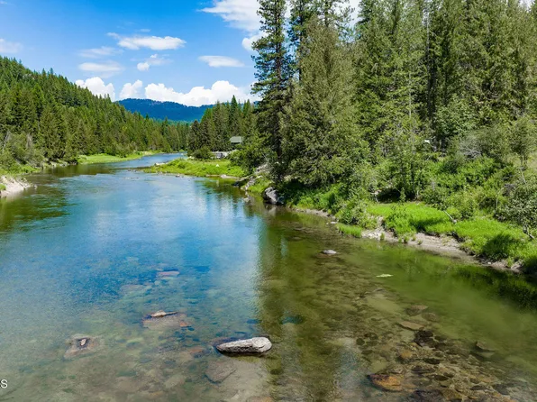 Nka Dirks Rd, Priest River, ID 83856