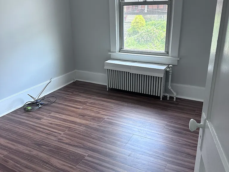 533 Halsey Ave — Photo 7