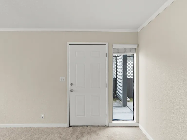 Sycamore Green Apartments — Photo 54