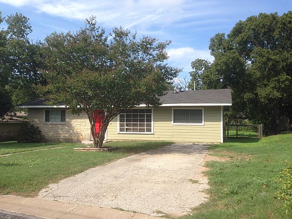 Front of house leading to backyard