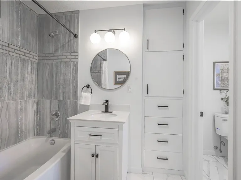 104 N Burr Oak Rd — Photo 20
