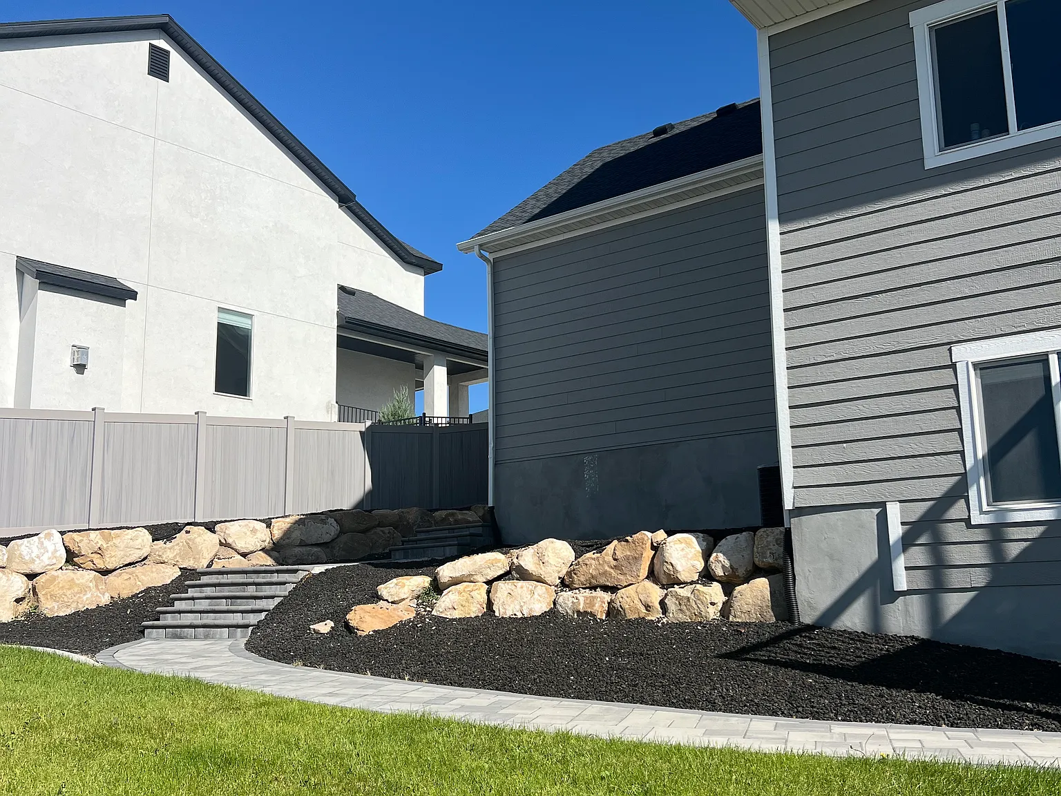 2 bed, 1300 sqft, $2,000 — Photo 4