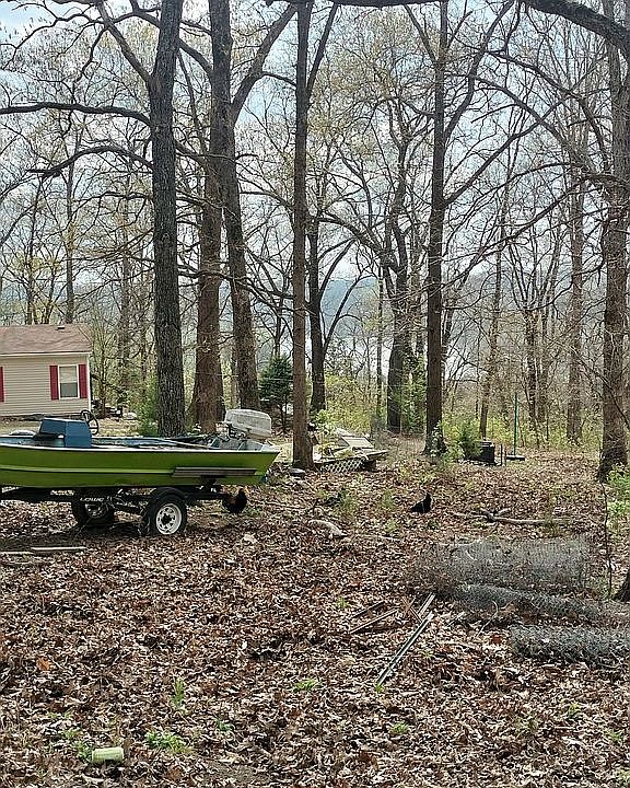 2nd image of 134 Cat Rock Dr