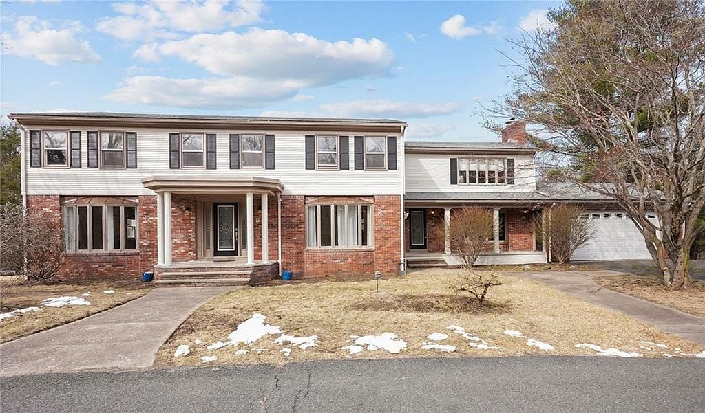 131 Winsor Ave, Johnston, RI 02919 Zillow
