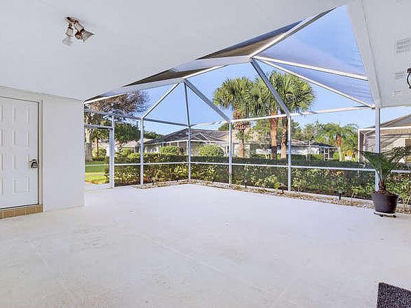 Screened Porch/ Storage