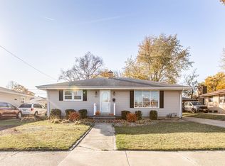 5814 Pershing Blvd, Kenosha, WI 53144