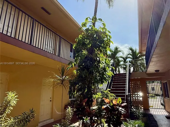1733 Mayo St APT 9, Hollywood, FL 33020
