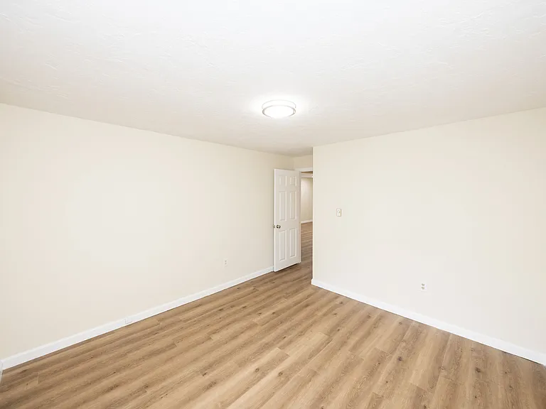 1203 Grafton St #39 — Photo 9