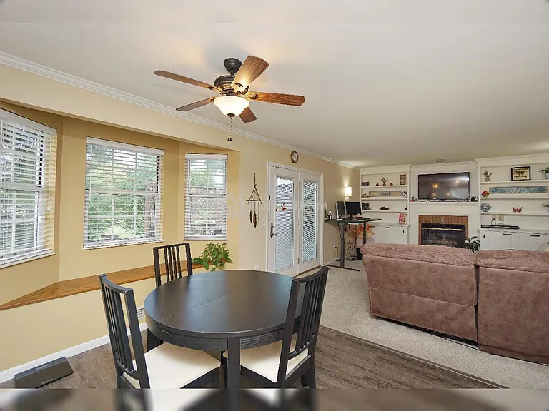 6275 Hummingbird Dr — Photo 7
