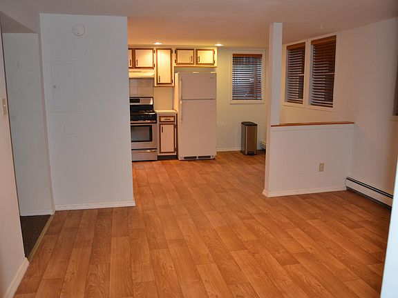 dining room/kitchen