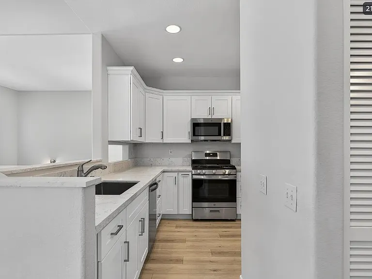 7839 E Viewrim Dr — Photo 16