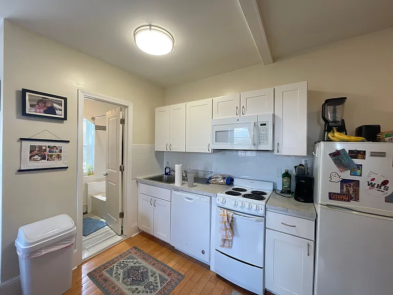 3312 Hamilton — Photo 3