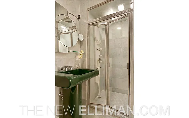 Sold by Douglas Elliman | media 14