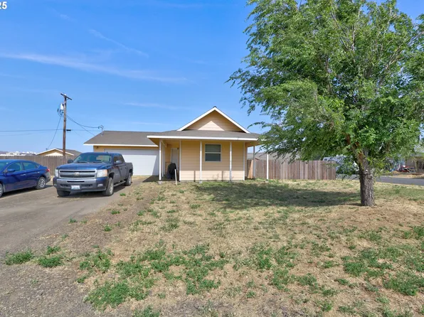 310 Columbia Ave, Roosevelt, WA 99356