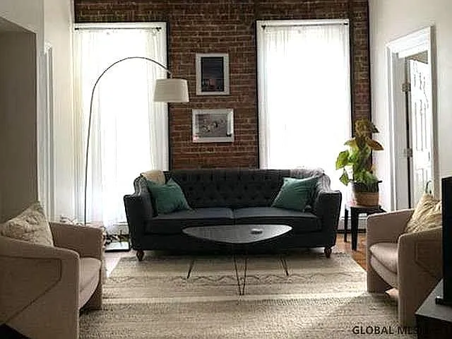 Living Room (Front)