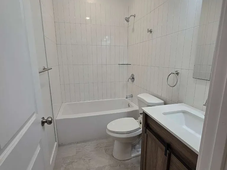 2544 S Sheridan St — Photo 38
