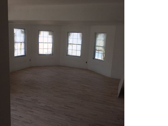 2nd image of 310 Clifton Ave #1