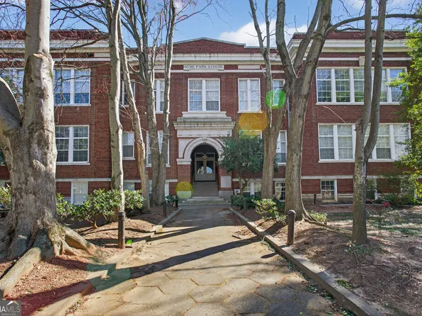 1031 State St NW APT 205, Atlanta, GA 30318