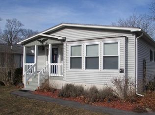 3 Honeysuckle Ln, Rockland, MA 02370