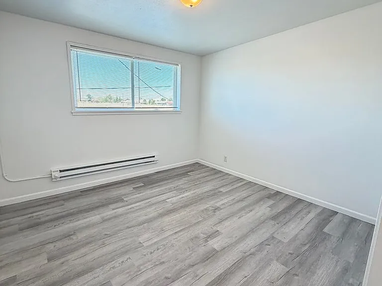 6379 Arnold Dr NE — Photo 32