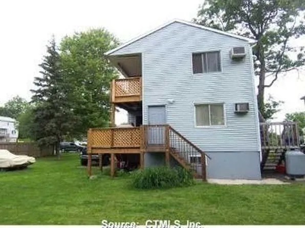 293 Tudor St, Waterbury, CT 06704