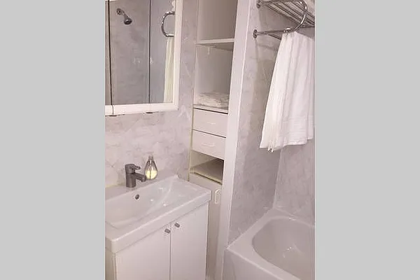 Rented by Leiter Realty Group LLC | media 21