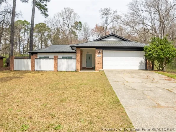 1449 Blairwood Dr, Fayetteville, NC 28304