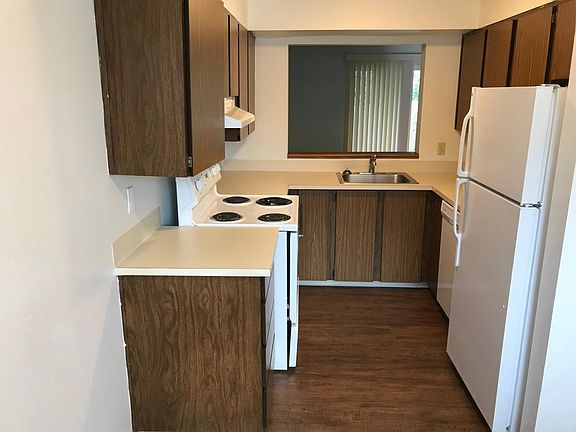 4th image of 611 Sitka Ave APT 24