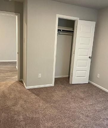 5th image of 2105 Maplewood Dr
