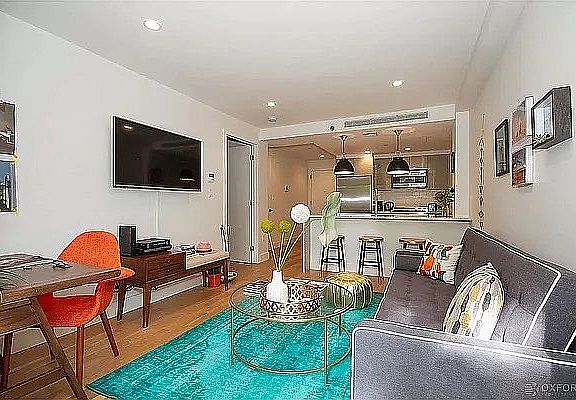 3rd image of 324 E 4th St #4C