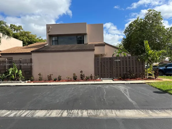 12286 NW 13th Ct, Hollywood, FL 33026